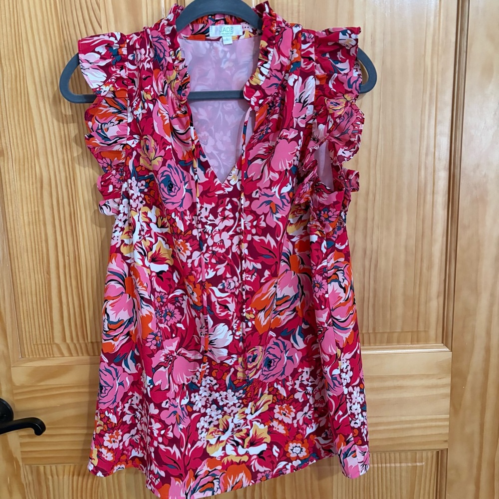 Floral Ruffle V-Neck Top